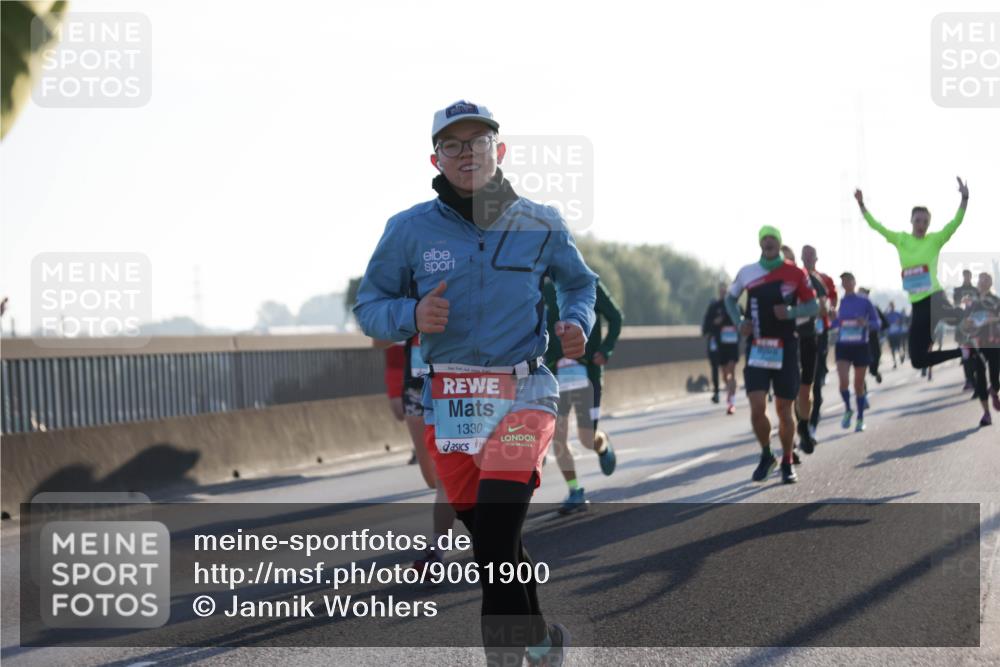03.10.2025 - Köhlbrandbrückenlauf Jannik Wohlers http://msf.ph/oto/9061900 03.10.2025 09:15:15 Position 3 1330 meine-sportfotos.de