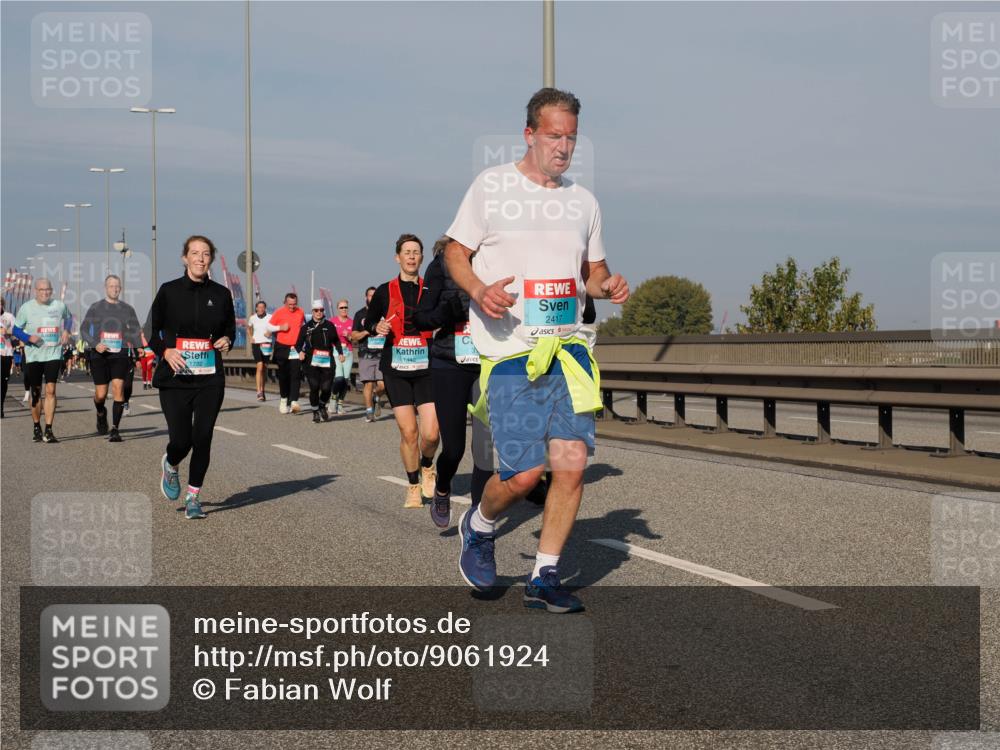 03.10.2025 - Köhlbrandbrückenlauf Fabian Wolf http://msf.ph/oto/9061924 03.10.2025 10:05:59 Position 3 1732, 2417 meine-sportfotos.de