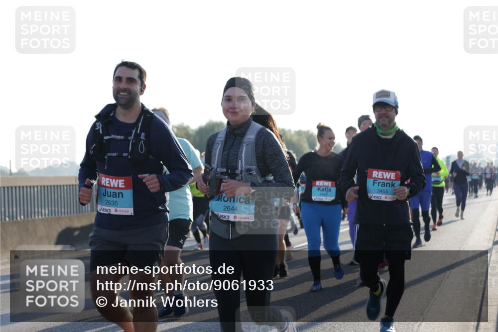 03.10.2025 - Köhlbrandbrückenlauf Jannik Wohlers http://msf.ph/oto/9061933 03.10.2025 09:23:21 Position 3 2635, 1, 2644, 3455 meine-sportfotos.de