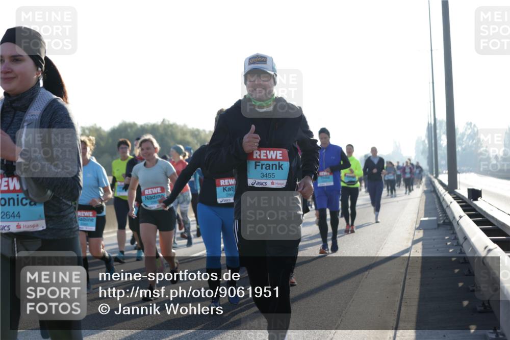 03.10.2025 - Köhlbrandbrückenlauf Jannik Wohlers http://msf.ph/oto/9061951 03.10.2025 09:23:22 Position 3 2644, 3455, 2869 meine-sportfotos.de