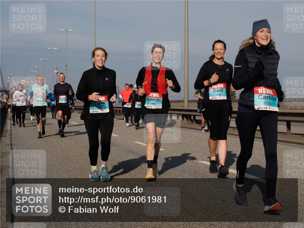 03.10.2025 - Köhlbrandbrückenlauf Fabian Wolf http://msf.ph/oto/9061981 03.10.2025 10:06:01 Position 3 30, 00, 1440, 1895, 3110 meine-sportfotos.de