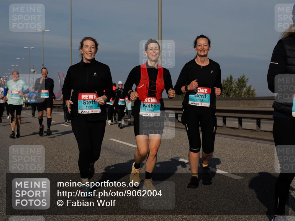 03.10.2025 - Köhlbrandbrückenlauf Fabian Wolf http://msf.ph/oto/9062004 03.10.2025 10:06:01 Position 3 2000, 1732, 1440, 1895 meine-sportfotos.de