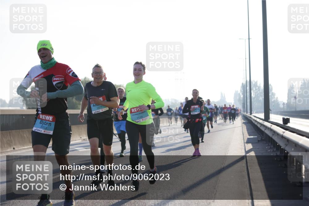 03.10.2025 - Köhlbrandbrückenlauf Jannik Wohlers http://msf.ph/oto/9062023 03.10.2025 09:15:18 Position 3 3053, 1077, 1110 meine-sportfotos.de