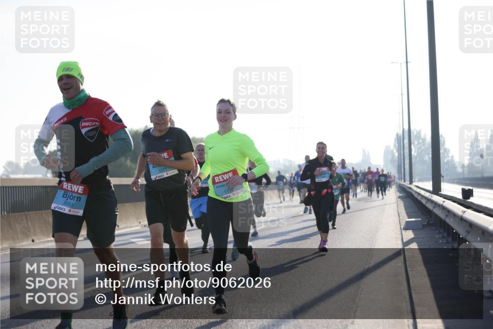 03.10.2025 - Köhlbrandbrückenlauf Jannik Wohlers http://msf.ph/oto/9062026 03.10.2025 09:15:18 Position 3 3053, 1077, 1110 meine-sportfotos.de