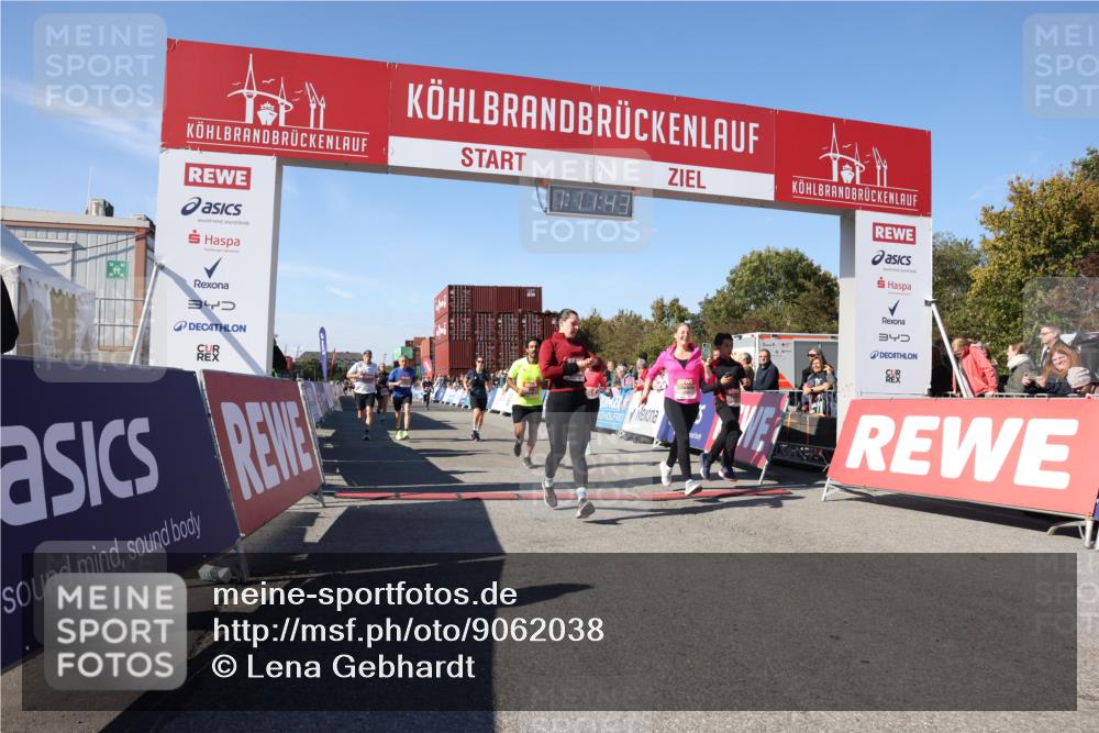 03.10.2025 - Köhlbrandbrückenlauf Lena Gebhardt http://msf.ph/oto/9062038 03.10.2025 13:11:43 Ziel 4158, 4178, 4353, 4354, 4427, 4469, 4501, 4538, 4568, 4617, 4736, 4777, 4782, 4799, 4845, 5097, 5866, 5869, 5937, 6217, 6218, 6517, 6622, 6689 meine-sportfotos.de