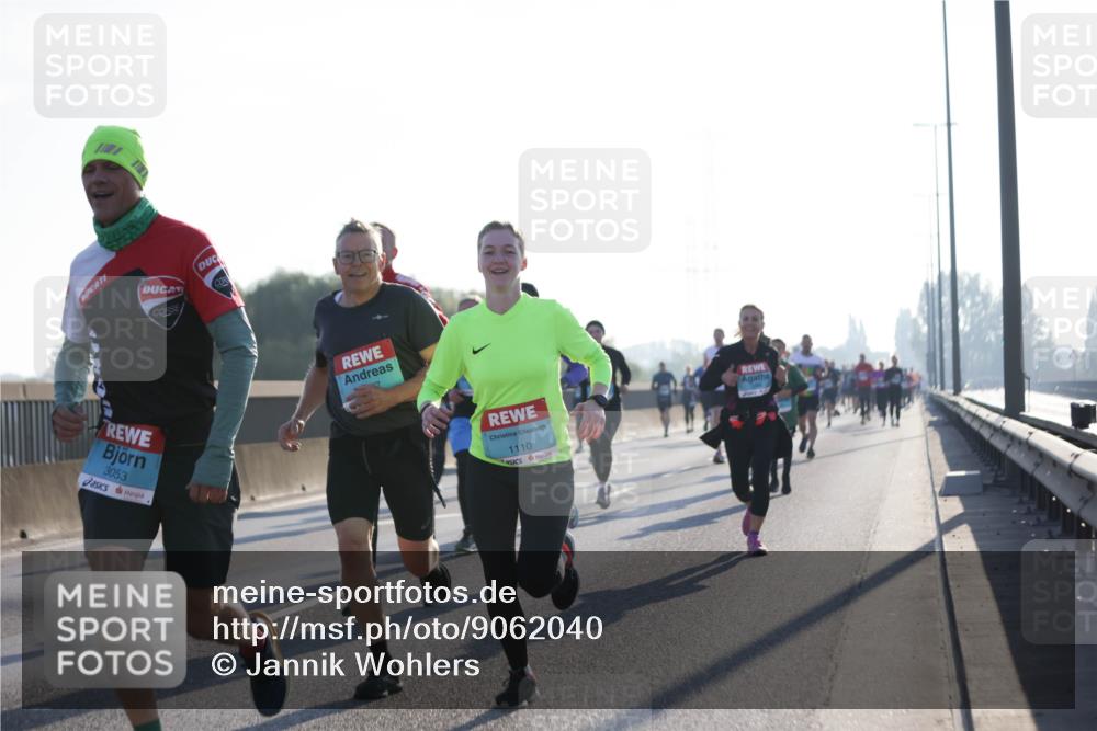 03.10.2025 - Köhlbrandbrückenlauf Jannik Wohlers http://msf.ph/oto/9062040 03.10.2025 09:15:18 Position 3 3053, 1110 meine-sportfotos.de