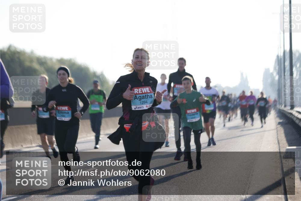 03.10.2025 - Köhlbrandbrückenlauf Jannik Wohlers http://msf.ph/oto/9062080 03.10.2025 09:15:19 Position 3 1294 meine-sportfotos.de