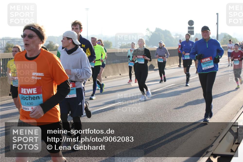 03.10.2025 - Köhlbrandbrückenlauf Lena Gebhardt http://msf.ph/oto/9062083 03.10.2025 09:20:06 Position 1 333, 1430, 3202 meine-sportfotos.de