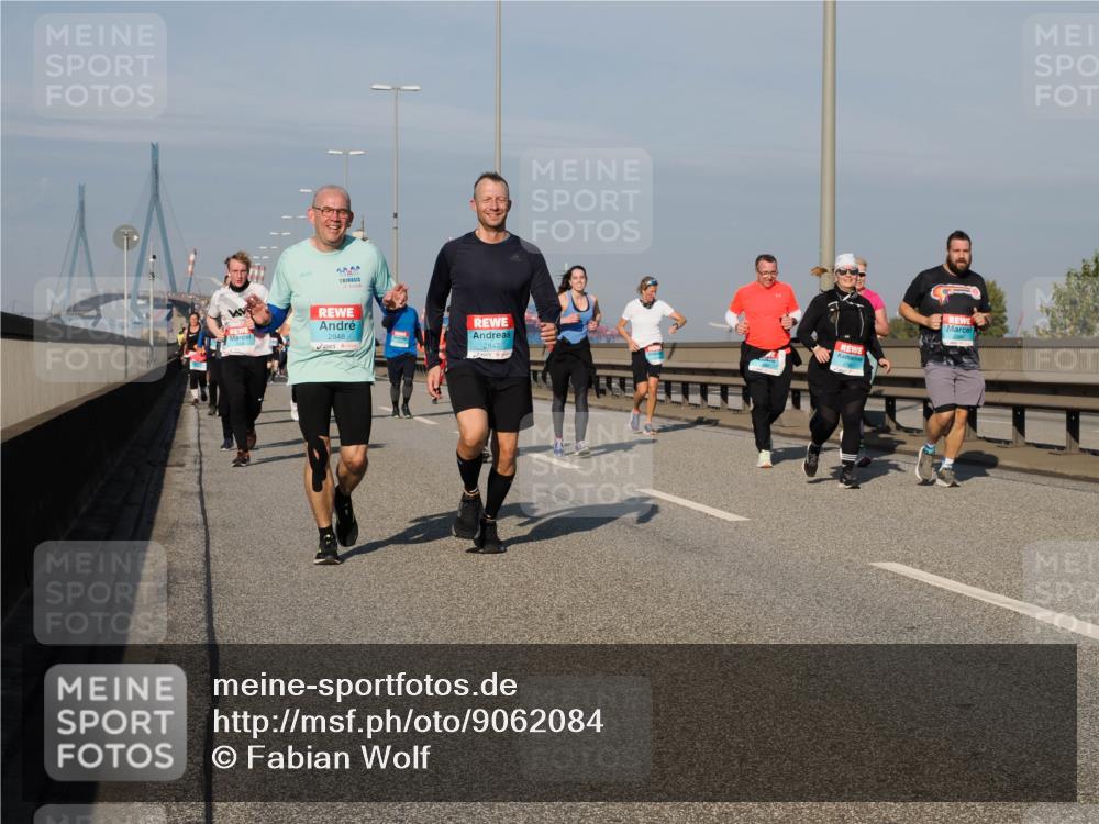 03.10.2025 - Köhlbrandbrückenlauf Fabian Wolf http://msf.ph/oto/9062084 03.10.2025 10:06:04 Position 3 2848, 2847 meine-sportfotos.de