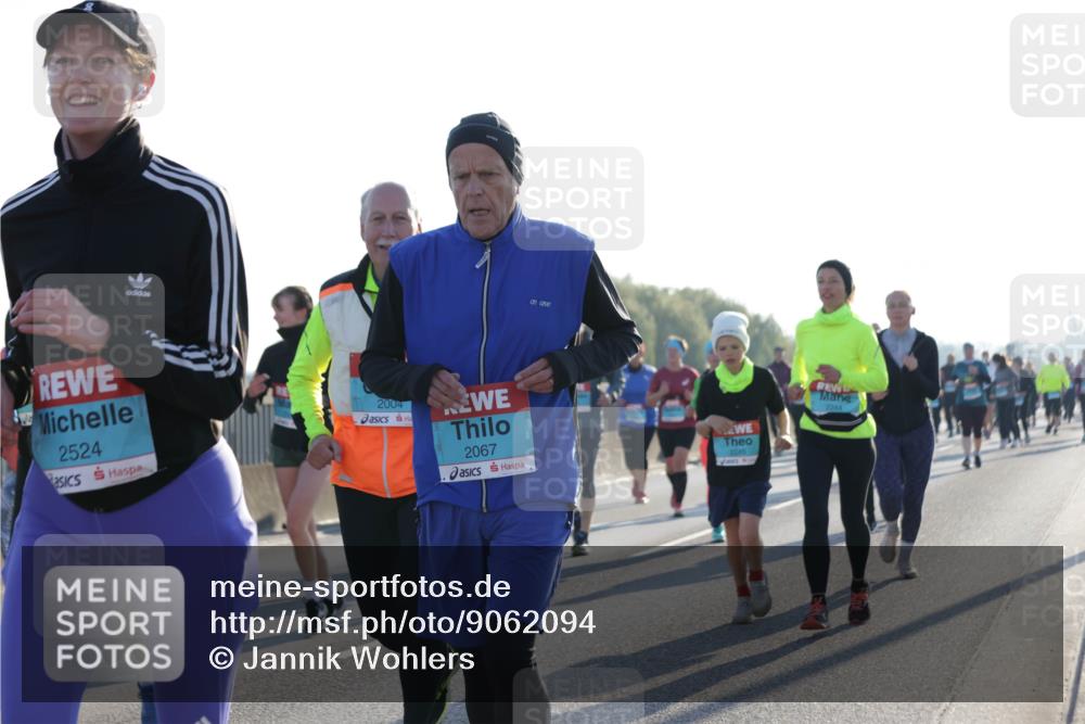 03.10.2025 - Köhlbrandbrückenlauf Jannik Wohlers http://msf.ph/oto/9062094 03.10.2025 09:23:26 Position 3 2524, 2004, 2067, 2245, 2244 meine-sportfotos.de