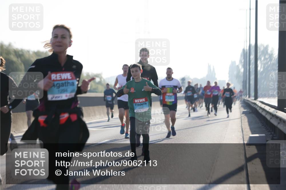 03.10.2025 - Köhlbrandbrückenlauf Jannik Wohlers http://msf.ph/oto/9062113 03.10.2025 09:15:20 Position 3 1254, 3498 meine-sportfotos.de