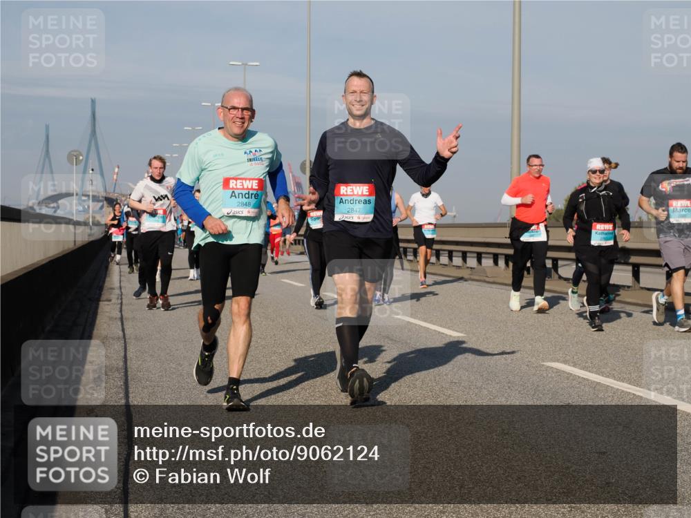 03.10.2025 - Köhlbrandbrückenlauf Fabian Wolf http://msf.ph/oto/9062124 03.10.2025 10:06:05 Position 3 2848, 2847 meine-sportfotos.de