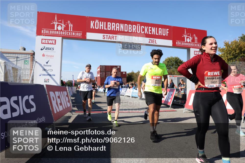 03.10.2025 - Köhlbrandbrückenlauf Lena Gebhardt http://msf.ph/oto/9062126 03.10.2025 13:11:46 Ziel 4178, 4353, 4354, 4469, 4538, 4568, 4617, 4736, 4777, 4782, 4799, 4845, 5097, 5866, 5869, 5937, 6033, 6048, 6049, 6217, 6218, 6517, 6622, 6689 meine-sportfotos.de