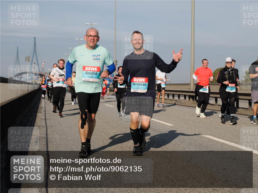 03.10.2025 - Köhlbrandbrückenlauf Fabian Wolf http://msf.ph/oto/9062135 03.10.2025 10:06:05 Position 3 2848, 2847 meine-sportfotos.de