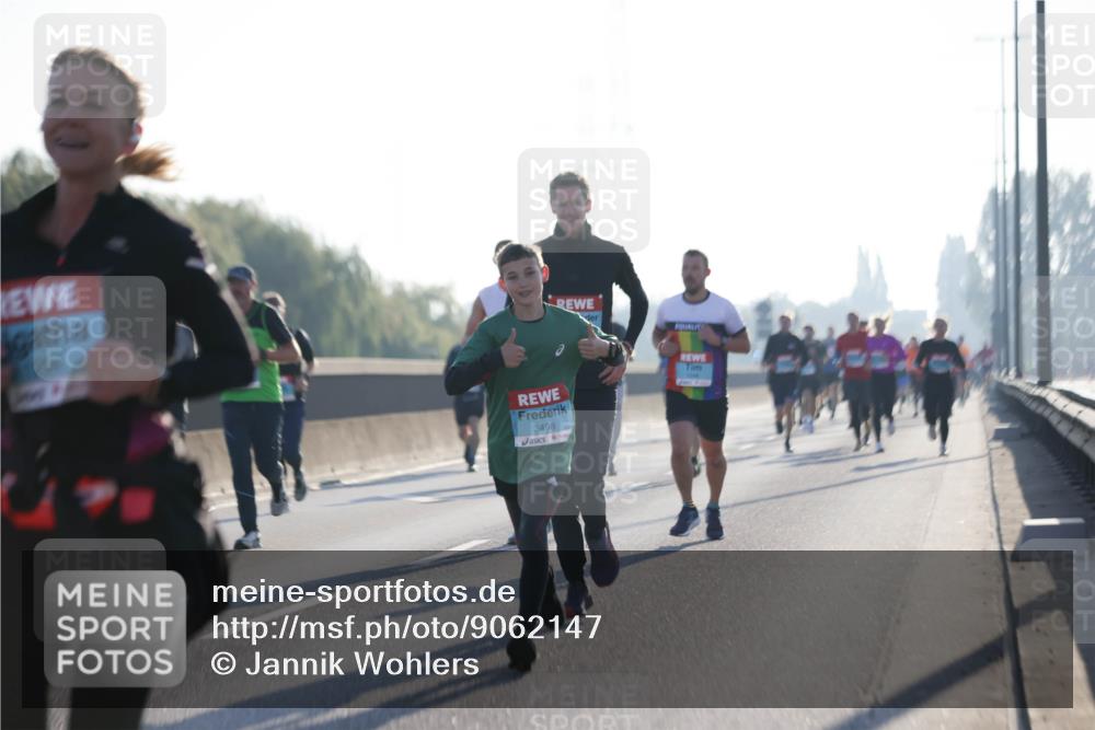 03.10.2025 - Köhlbrandbrückenlauf Jannik Wohlers http://msf.ph/oto/9062147 03.10.2025 09:15:20 Position 3 3498 meine-sportfotos.de