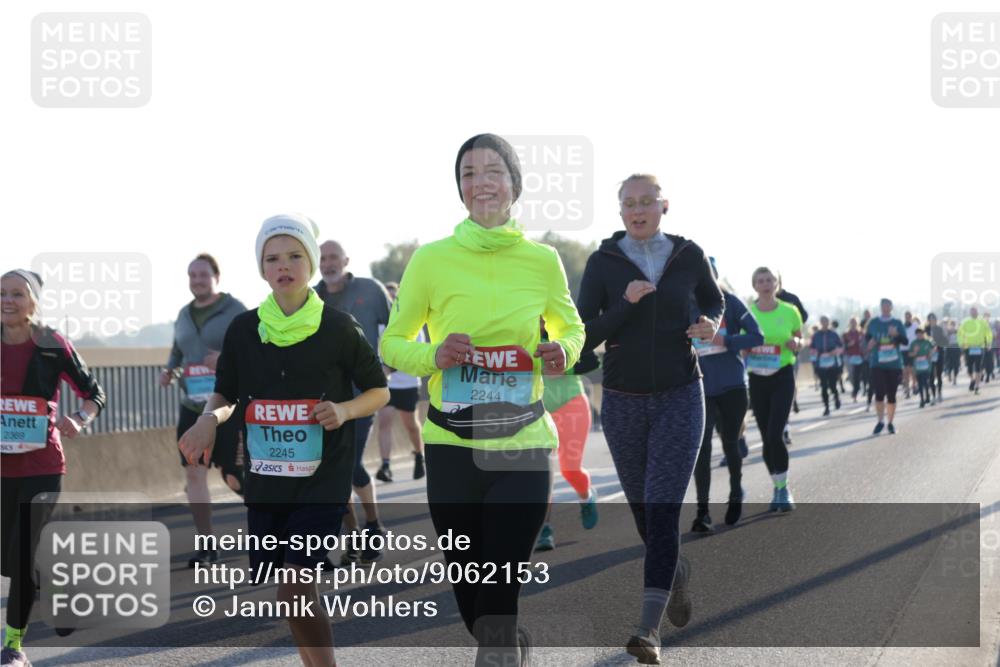 03.10.2025 - Köhlbrandbrückenlauf Jannik Wohlers http://msf.ph/oto/9062153 03.10.2025 09:23:28 Position 3 2369, 2245, 2244 meine-sportfotos.de