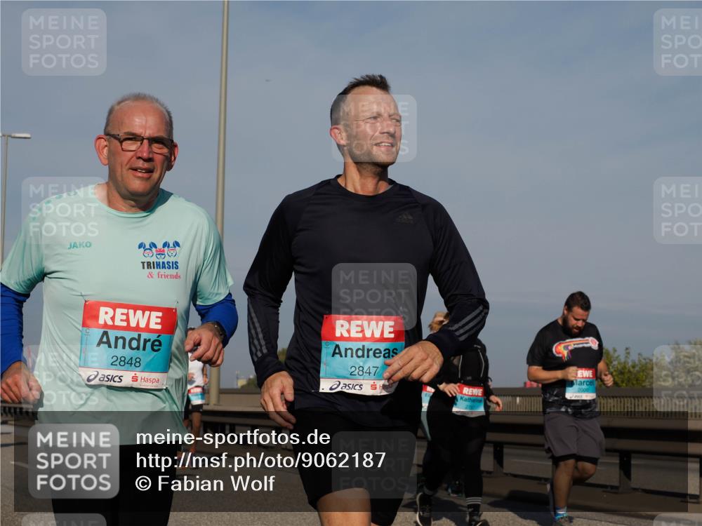03.10.2025 - Köhlbrandbrückenlauf Fabian Wolf http://msf.ph/oto/9062187 03.10.2025 10:06:06 Position 3 2000, 2848, 2847 meine-sportfotos.de