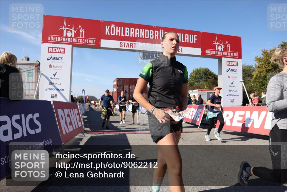 03.10.2025 - Köhlbrandbrückenlauf Lena Gebhardt http://msf.ph/oto/9062212 03.10.2025 13:11:51 Ziel 4100, 4101, 4178, 4353, 4354, 4469, 4568, 4685, 4736, 5097, 5396, 5426, 5866, 5869, 5937, 6033, 6048, 6049, 6622, 6763, 6796 meine-sportfotos.de