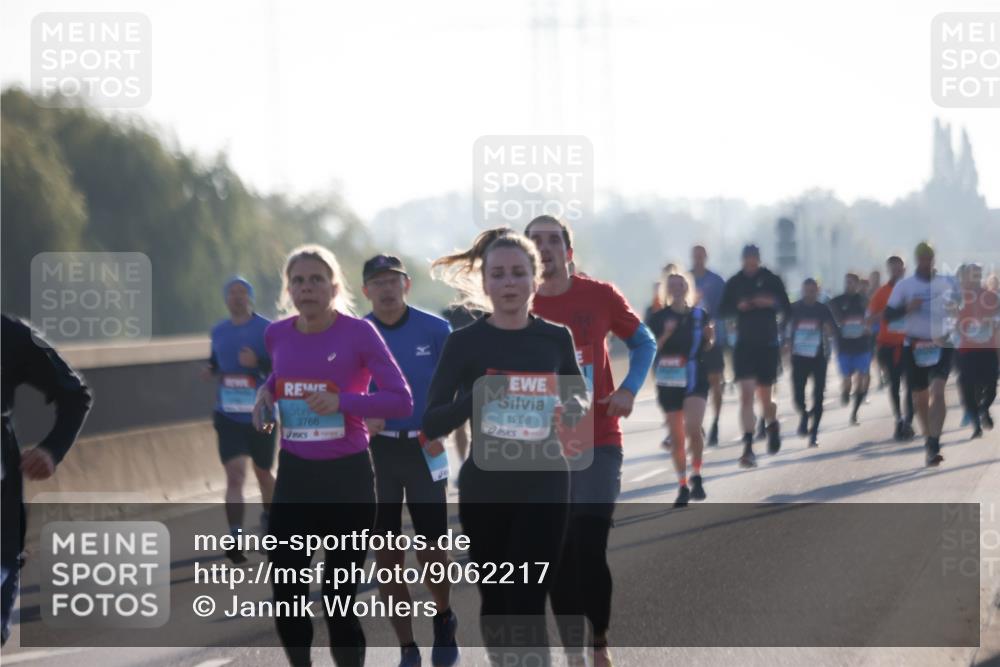 03.10.2025 - Köhlbrandbrückenlauf Jannik Wohlers http://msf.ph/oto/9062217 03.10.2025 09:15:30 Position 3 3766, 1208 meine-sportfotos.de