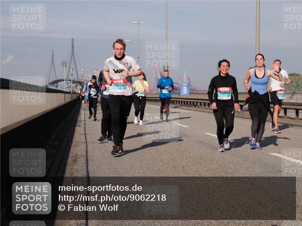03.10.2025 - Köhlbrandbrückenlauf Fabian Wolf http://msf.ph/oto/9062218 03.10.2025 10:06:08 Position 3 1996, 1940 meine-sportfotos.de