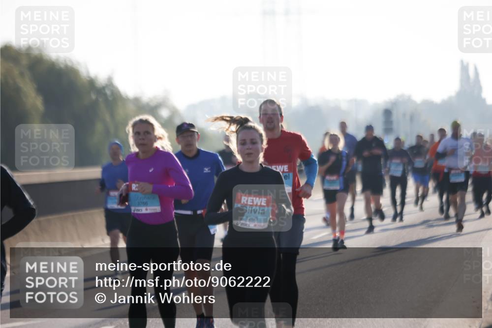 03.10.2025 - Köhlbrandbrückenlauf Jannik Wohlers http://msf.ph/oto/9062222 03.10.2025 09:15:30 Position 3 3766, 1208 meine-sportfotos.de