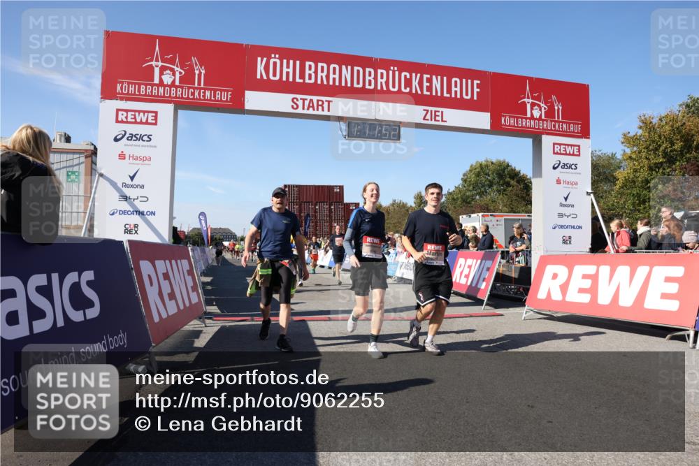 03.10.2025 - Köhlbrandbrückenlauf Lena Gebhardt http://msf.ph/oto/9062255 03.10.2025 13:11:53 Ziel 4100, 4101, 4178, 4353, 4354, 4469, 4685, 5097, 5396, 5426, 5866, 5869, 6033, 6048, 6049, 6622, 6763, 6796 meine-sportfotos.de