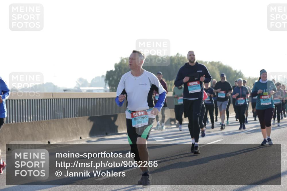 03.10.2025 - Köhlbrandbrückenlauf Jannik Wohlers http://msf.ph/oto/9062266 03.10.2025 09:23:32 Position 3 2404 meine-sportfotos.de