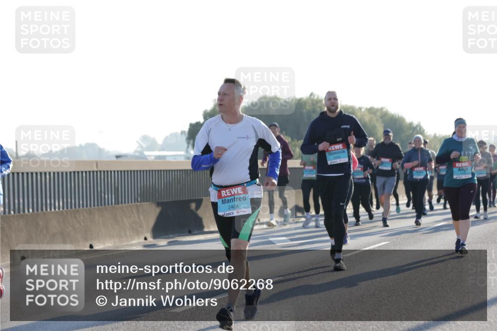03.10.2025 - Köhlbrandbrückenlauf Jannik Wohlers http://msf.ph/oto/9062268 03.10.2025 09:23:32 Position 3 2404, 2838 meine-sportfotos.de