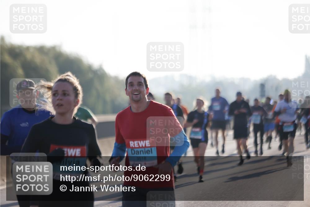 03.10.2025 - Köhlbrandbrückenlauf Jannik Wohlers http://msf.ph/oto/9062299 03.10.2025 09:15:33 Position 3 3518, 1208 meine-sportfotos.de