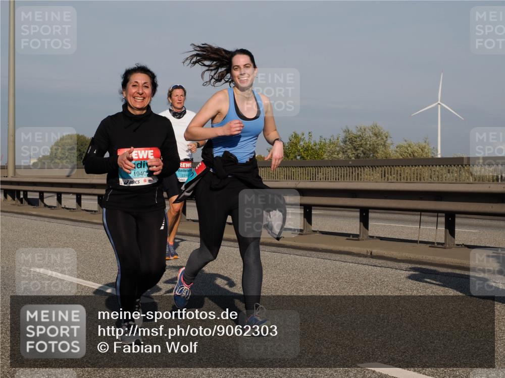 03.10.2025 - Köhlbrandbrückenlauf Fabian Wolf http://msf.ph/oto/9062303 03.10.2025 10:06:10 Position 3 1940, 2319 meine-sportfotos.de