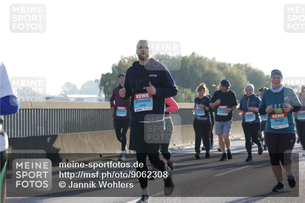 03.10.2025 - Köhlbrandbrückenlauf Jannik Wohlers http://msf.ph/oto/9062308 03.10.2025 09:23:33 Position 3 2838, 24, 1700 meine-sportfotos.de