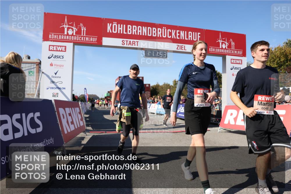 03.10.2025 - Köhlbrandbrückenlauf Lena Gebhardt http://msf.ph/oto/9062311 03.10.2025 13:11:54 Ziel 4100, 4101, 4178, 4353, 4354, 4469, 4685, 5097, 5396, 5426, 5910, 5911, 6033, 6048, 6049, 6622, 6763, 6796 meine-sportfotos.de