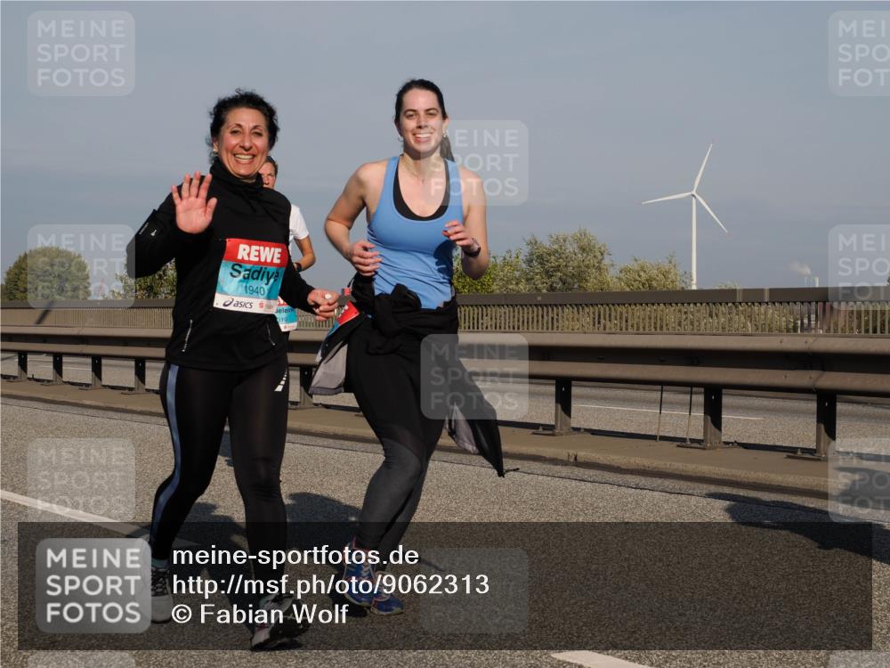 03.10.2025 - Köhlbrandbrückenlauf Fabian Wolf http://msf.ph/oto/9062313 03.10.2025 10:06:10 Position 3 1940 meine-sportfotos.de