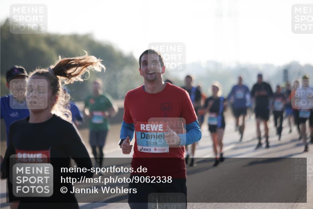 03.10.2025 - Köhlbrandbrückenlauf Jannik Wohlers http://msf.ph/oto/9062338 03.10.2025 09:15:33 Position 3 1208, 3518 meine-sportfotos.de