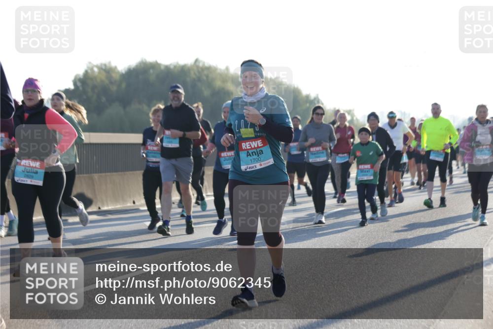 03.10.2025 - Köhlbrandbrückenlauf Jannik Wohlers http://msf.ph/oto/9062345 03.10.2025 09:23:34 Position 3 2829, 1700 meine-sportfotos.de