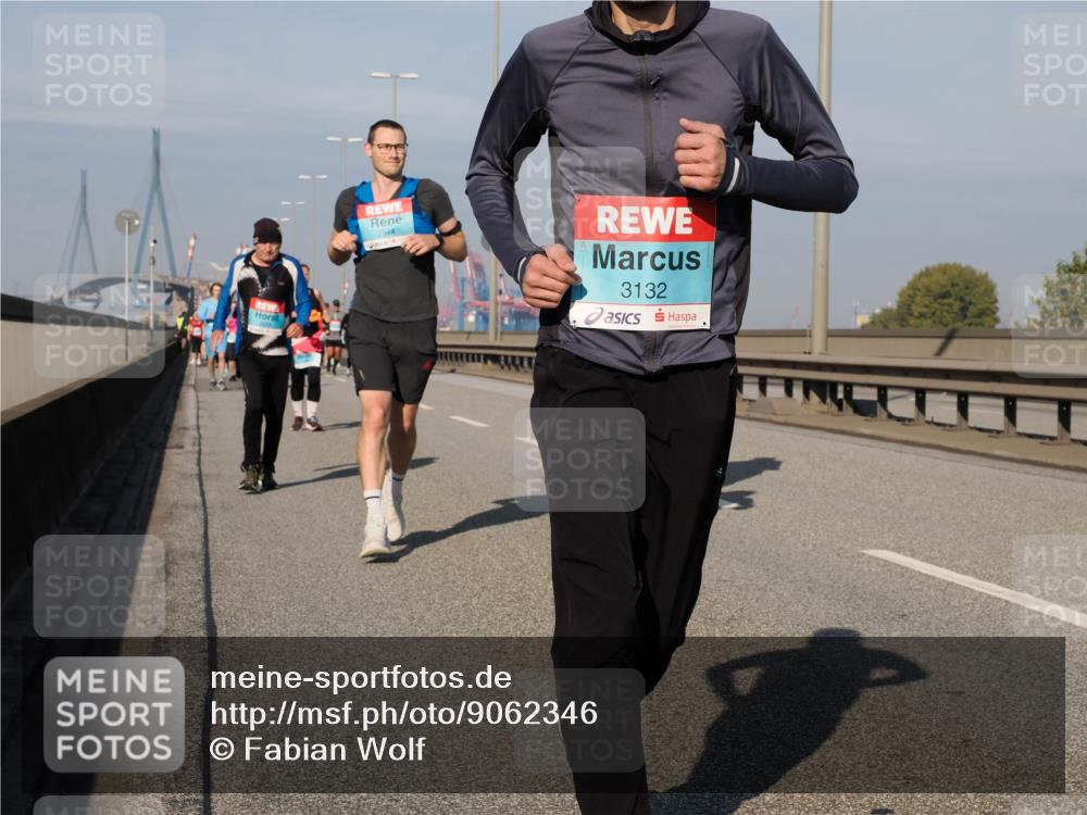 03.10.2025 - Köhlbrandbrückenlauf Fabian Wolf http://msf.ph/oto/9062346 03.10.2025 10:06:11 Position 3 2374, 3132 meine-sportfotos.de