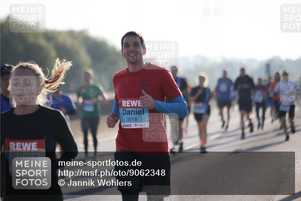 03.10.2025 - Köhlbrandbrückenlauf Jannik Wohlers http://msf.ph/oto/9062348 03.10.2025 09:15:33 Position 3 80, 1208, 3518 meine-sportfotos.de