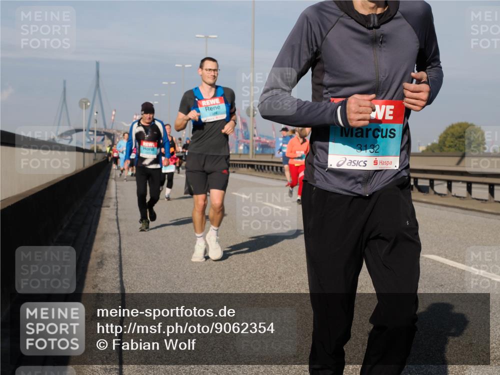 03.10.2025 - Köhlbrandbrückenlauf Fabian Wolf http://msf.ph/oto/9062354 03.10.2025 10:06:11 Position 3 2374, 3132 meine-sportfotos.de