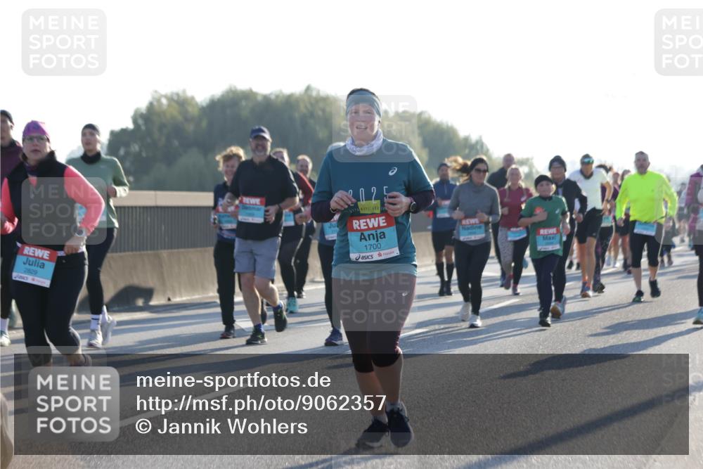 03.10.2025 - Köhlbrandbrückenlauf Jannik Wohlers http://msf.ph/oto/9062357 03.10.2025 09:23:35 Position 3 2829, 3025, 1700 meine-sportfotos.de