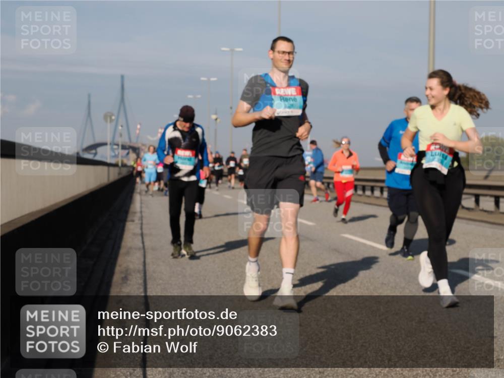 03.10.2025 - Köhlbrandbrückenlauf Fabian Wolf http://msf.ph/oto/9062383 03.10.2025 10:06:12 Position 3  meine-sportfotos.de