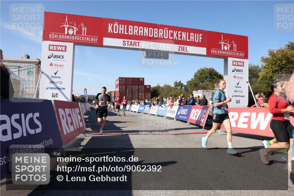 03.10.2025 - Köhlbrandbrückenlauf Lena Gebhardt http://msf.ph/oto/9062392 03.10.2025 13:11:58 Ziel 4100, 4101, 4469, 4685, 5097, 5396, 5426, 5856, 5910, 5911, 5927, 6033, 6048, 6049, 6184, 6763, 6796 meine-sportfotos.de
