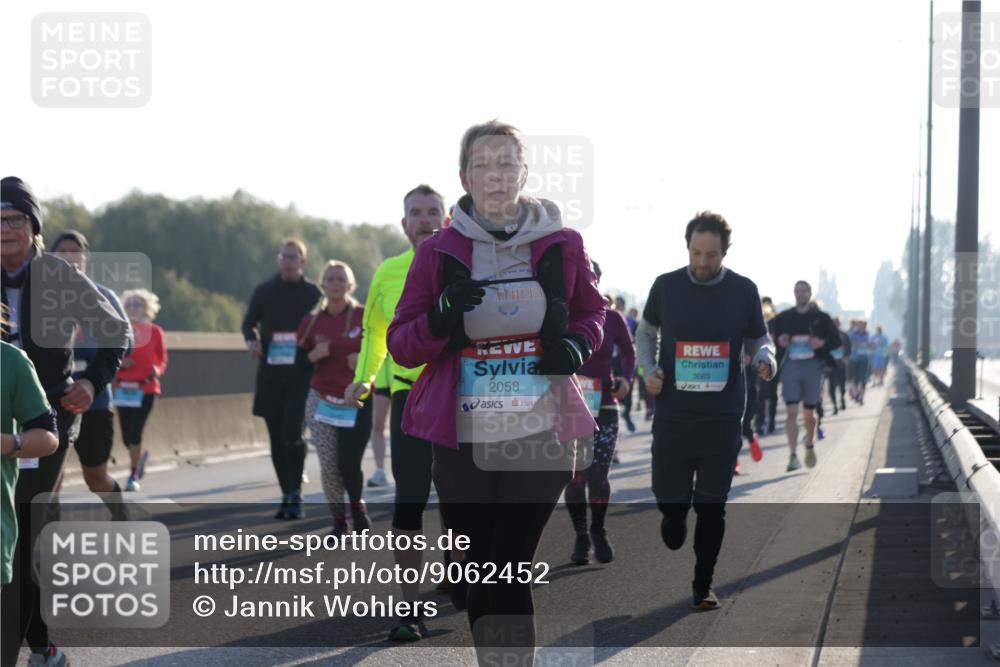 03.10.2025 - Köhlbrandbrückenlauf Jannik Wohlers http://msf.ph/oto/9062452 03.10.2025 09:23:39 Position 3 81227, 2058, 3669 meine-sportfotos.de