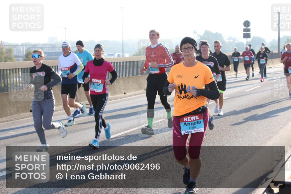 03.10.2025 - Köhlbrandbrückenlauf Lena Gebhardt http://msf.ph/oto/9062496 03.10.2025 09:20:19 Position 1 1355, 1598 meine-sportfotos.de