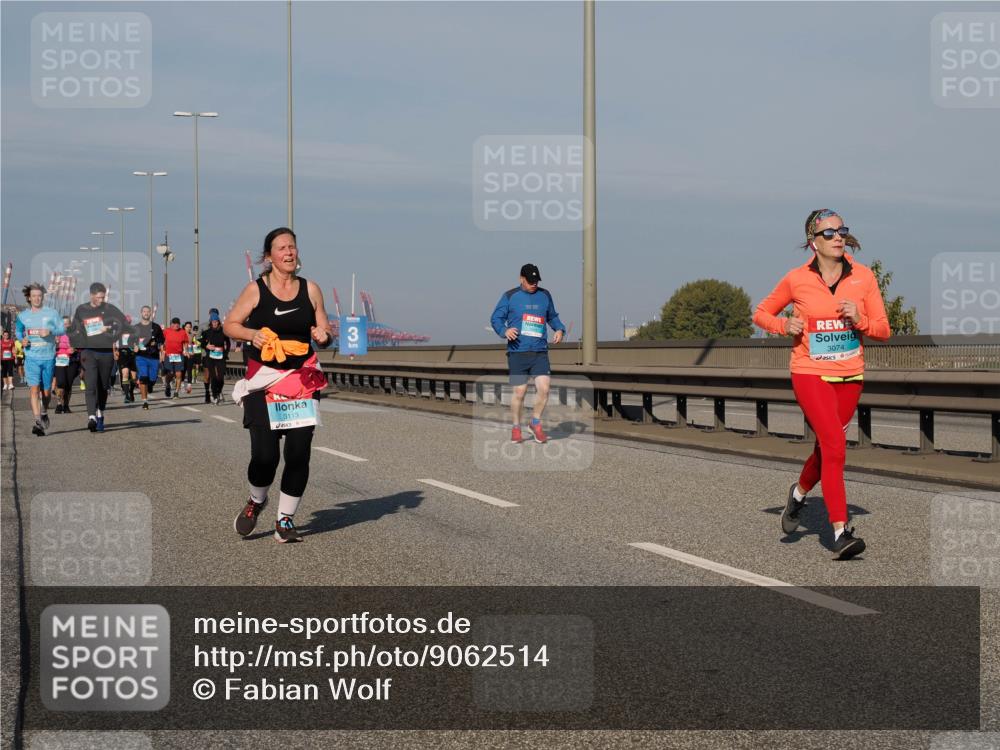 03.10.2025 - Köhlbrandbrückenlauf Fabian Wolf http://msf.ph/oto/9062514 03.10.2025 10:06:16 Position 3 3113, 3, 3074 meine-sportfotos.de