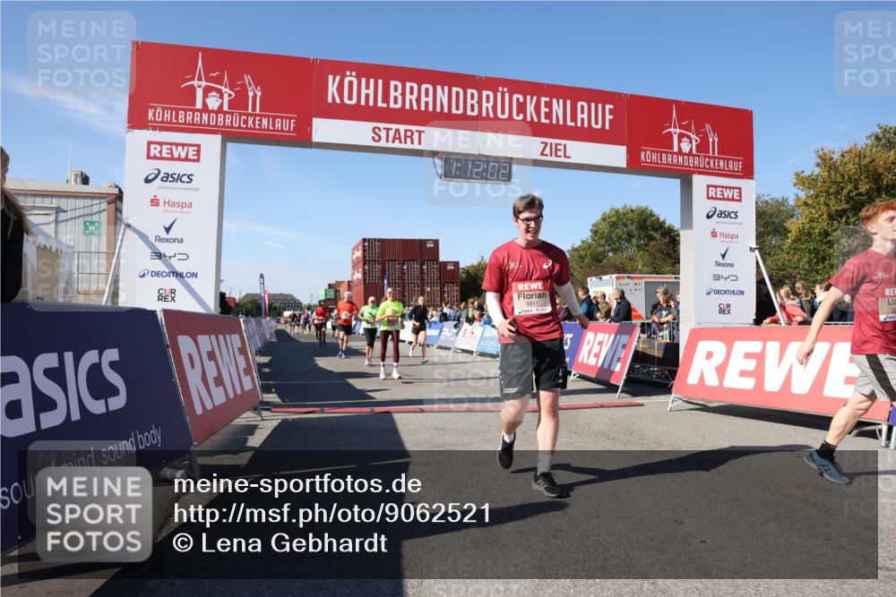 03.10.2025 - Köhlbrandbrückenlauf Lena Gebhardt http://msf.ph/oto/9062521 03.10.2025 13:12:03 Ziel 4100, 4101, 4176, 4305, 4468, 4474, 4685, 5396, 5426, 5856, 5910, 5911, 5927, 6184, 6763, 6796 meine-sportfotos.de