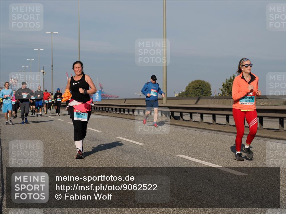 03.10.2025 - Köhlbrandbrückenlauf Fabian Wolf http://msf.ph/oto/9062522 03.10.2025 10:06:16 Position 3 3113, 3074 meine-sportfotos.de