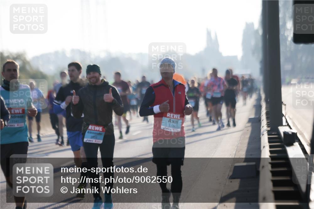 03.10.2025 - Köhlbrandbrückenlauf Jannik Wohlers http://msf.ph/oto/9062550 03.10.2025 09:15:42 Position 3 1141, 2959, 1134 meine-sportfotos.de
