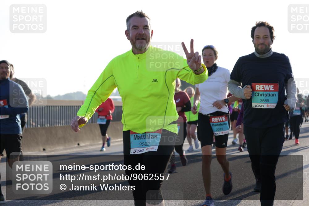 03.10.2025 - Köhlbrandbrückenlauf Jannik Wohlers http://msf.ph/oto/9062557 03.10.2025 09:23:42 Position 3 2362, 2319, 3669 meine-sportfotos.de