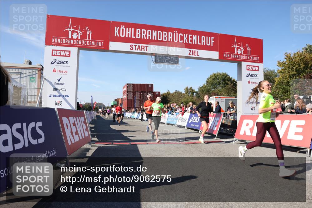 03.10.2025 - Köhlbrandbrückenlauf Lena Gebhardt http://msf.ph/oto/9062575 03.10.2025 13:12:05 Ziel 4100, 4101, 4176, 4305, 4468, 4474, 5856, 5910, 5911, 5927, 6121, 6184, 6763, 6796 meine-sportfotos.de