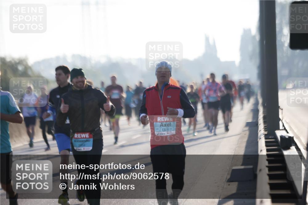 03.10.2025 - Köhlbrandbrückenlauf Jannik Wohlers http://msf.ph/oto/9062578 03.10.2025 09:15:42 Position 3 2959, 1134 meine-sportfotos.de